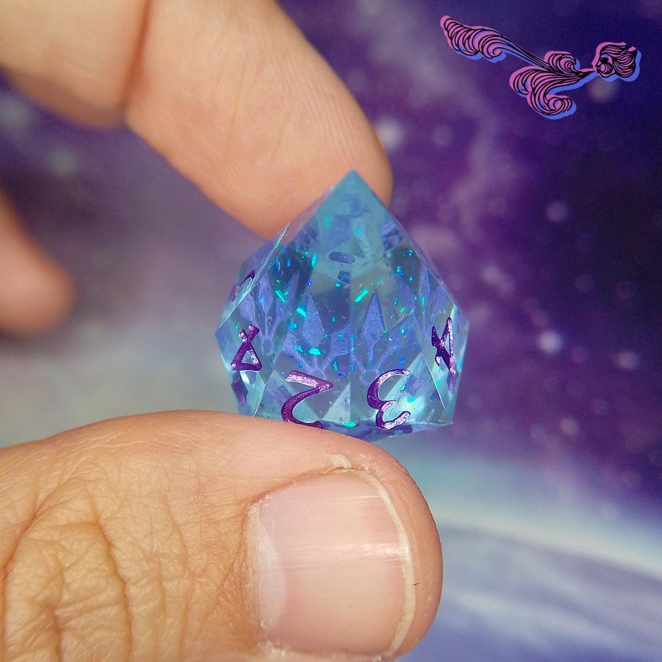 d4 Bracer of Daggers: Idile 2